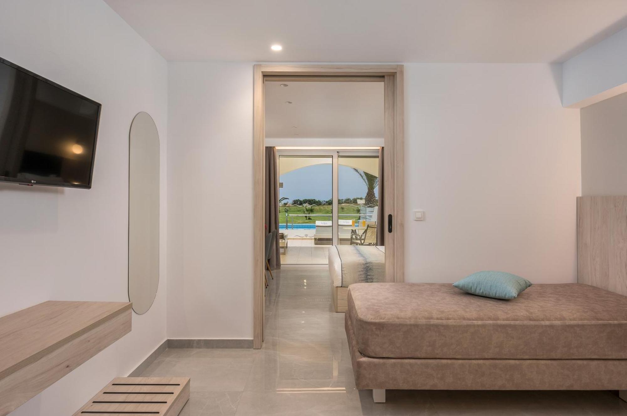Vantaris Palace Paralia Kourna 외부 사진