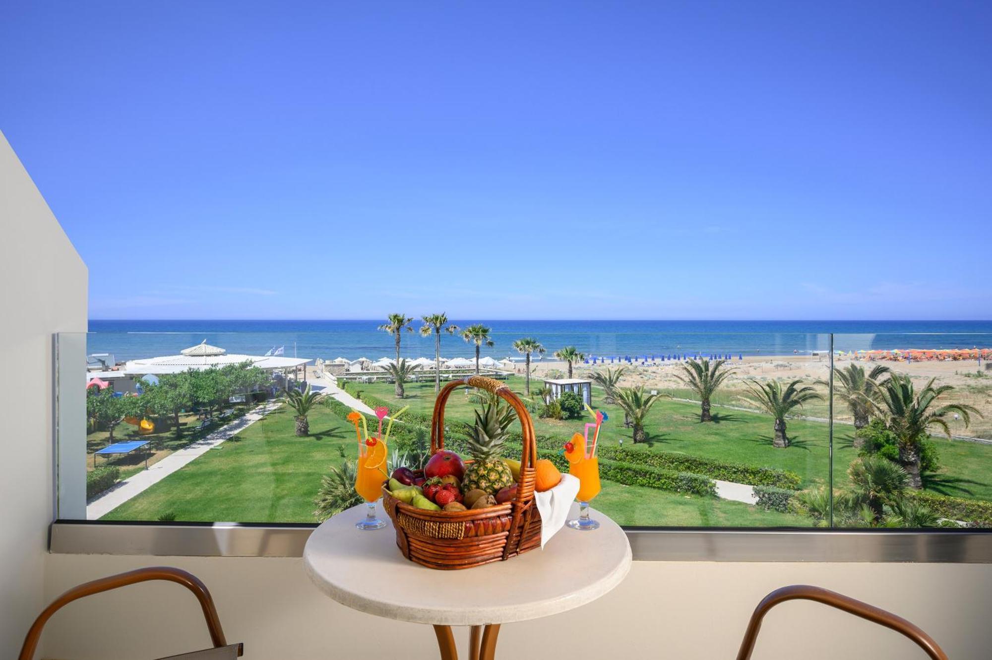 Vantaris Palace Paralia Kourna 외부 사진
