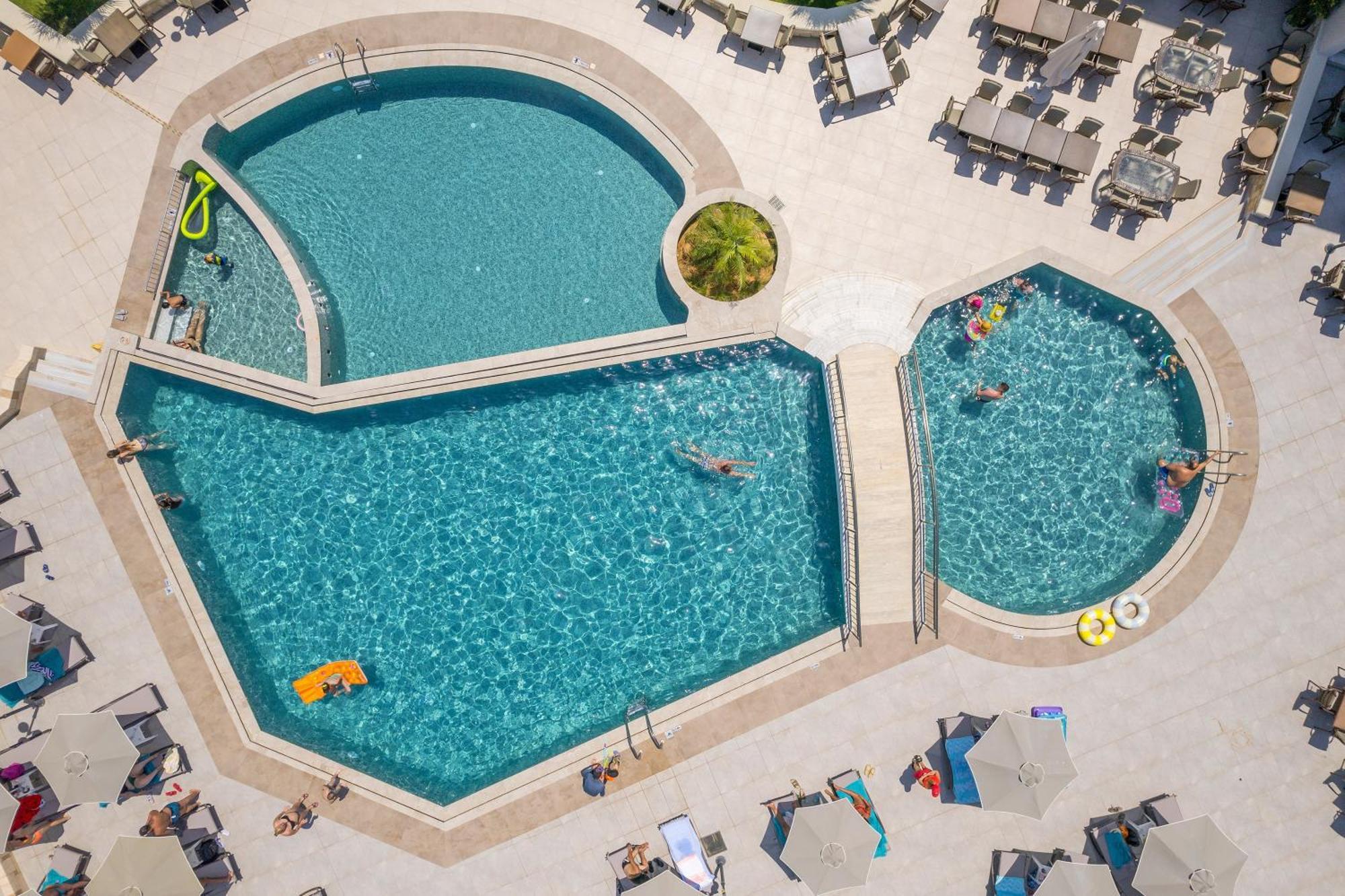Vantaris Palace Paralia Kourna 외부 사진